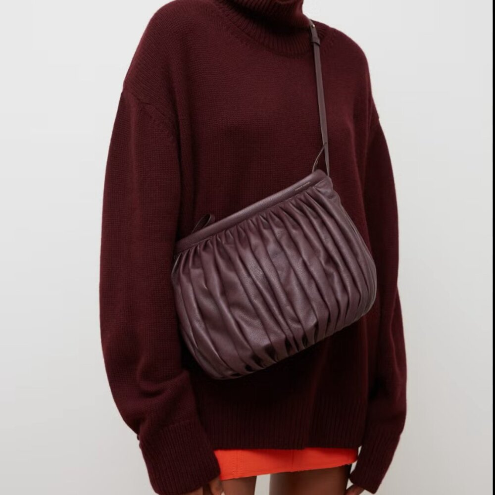 NWT Mansur Gavriel Balloon Pleated Leather Claret Crossbody Shoulder Bag $895.